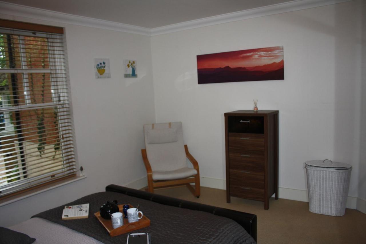 Canterbury Elms Court Appartement Kamer foto