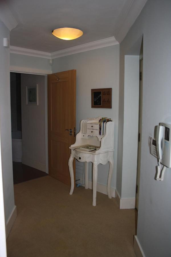 Canterbury Elms Court Appartement Kamer foto
